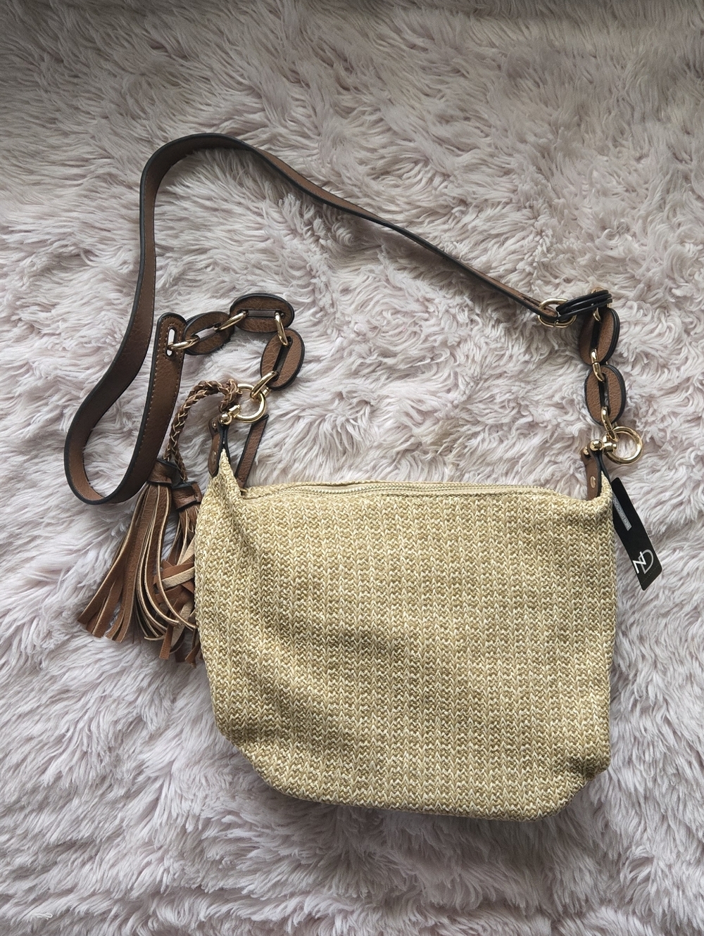 new directions Straw Woven Texture Gold Metallic Crossbody Bag with Brown Strap